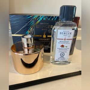 MAISON BERGER PARIS Bouquet Sandalwood Temptation Giftbox - Reed Diffuser